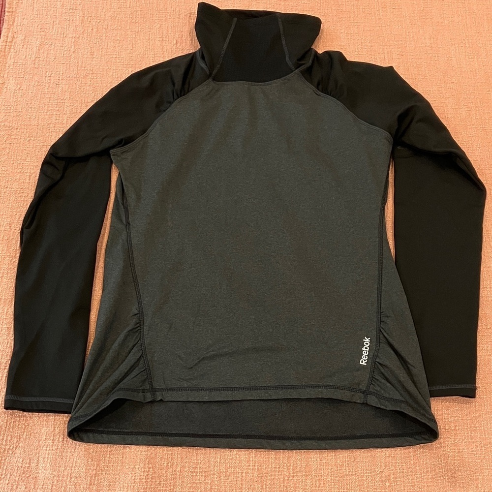 Reebok large wm’s Performance Long Sleeve Shirt / fleece sweater - Picture 1 of 16